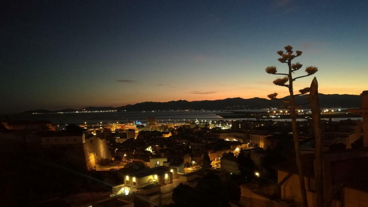 Hotel La Terrazza Cagliari Exterior foto