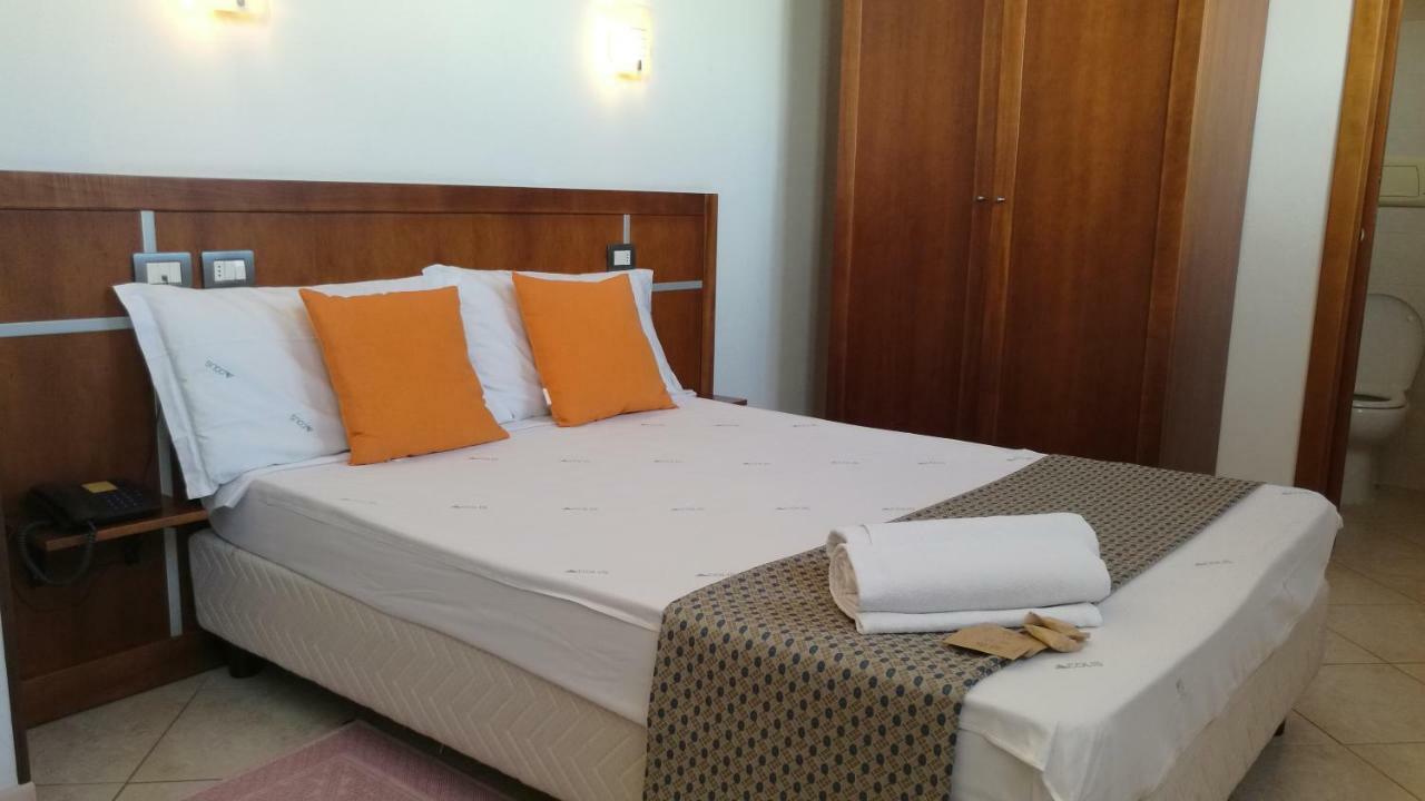 Hotel La Terrazza Cagliari Exterior foto
