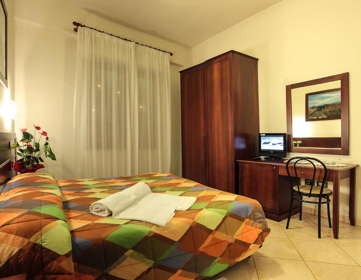 Hotel La Terrazza Cagliari Quarto foto